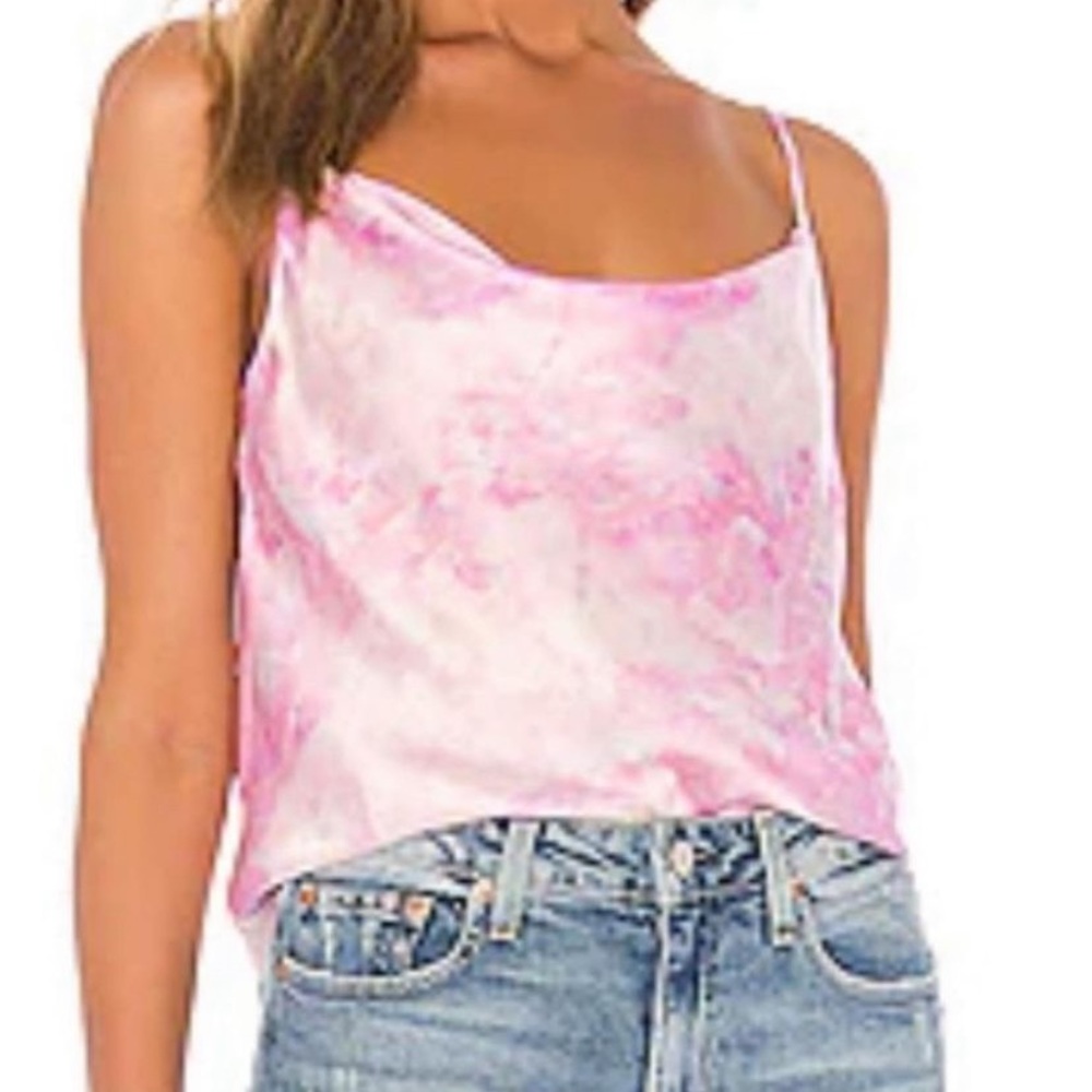Pink revolve top